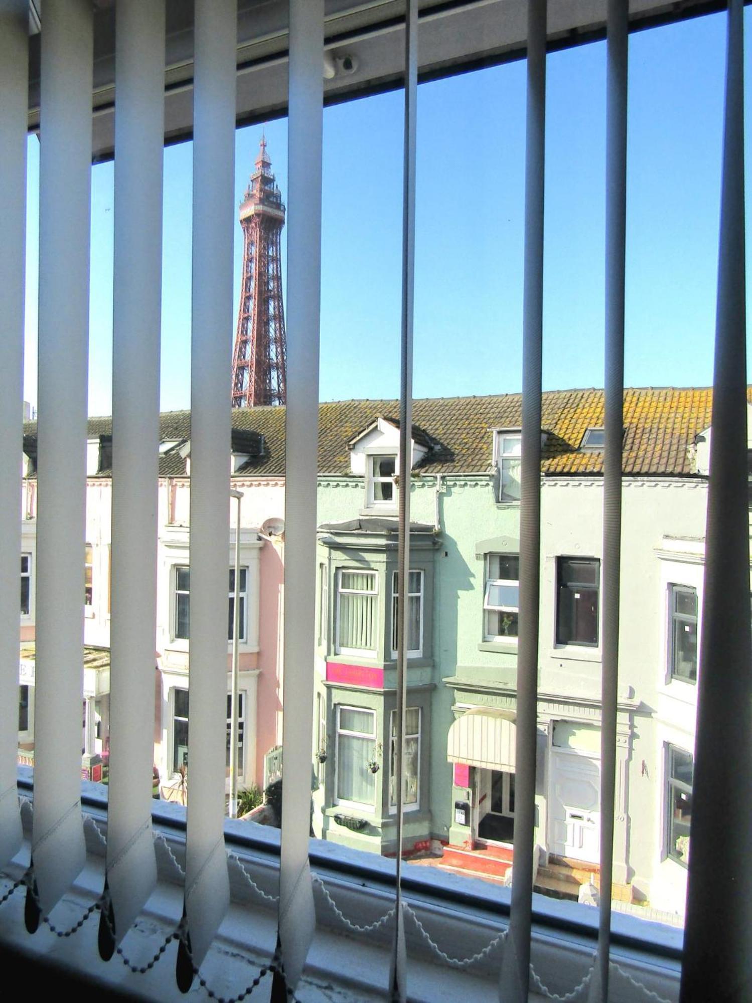 Wilsons Hotel - Blackpool Tower View Bagian luar foto
